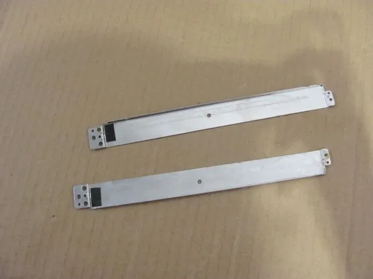 357-6 кріплення BA81-14170A для SAMSUNG NP300V3A 300V оригінал Ціна