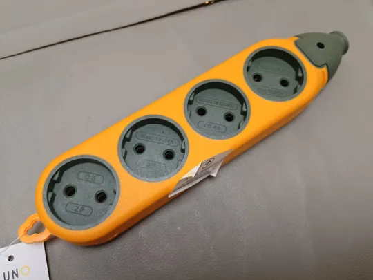 0604C  Колодка 4+4 гнізда двостороння помаранчева без заземлення З аукціону