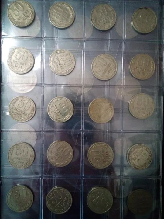 Купити Альбом радянських монет с 1924-1991 рік без ратитета