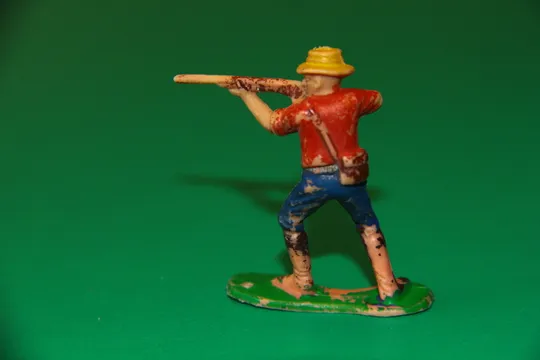 КОВБОЙ З КАРАБІНОМ  Гонконг 50-52мм З аукціону