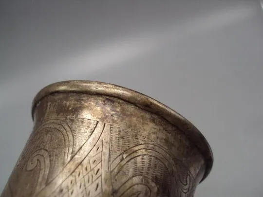 Рюмка стопка узор цветы серебро проба 12 лот вес 73,36 г высота 6,7 см, диаметр 5,8 см №14323 З аукціону