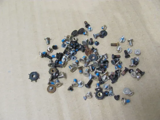 713-9 комплектуюче гвинти для Acer Aspire  ES1-732 ES1-533 оригінал Ціна