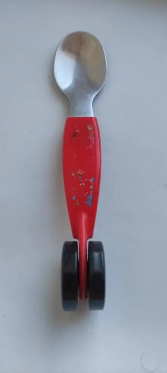 Интересный предмет-чайная ложка на колесах , td846 Інтернет-аукціон