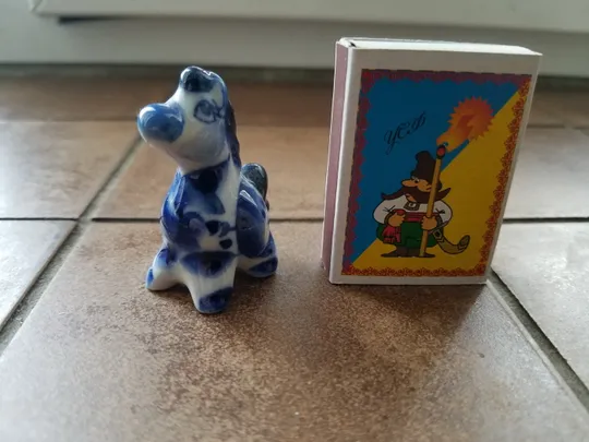 Коник лошадь кінь фігурка біло блакитна статуетка порцелянова Гжель Вживане Характеристики