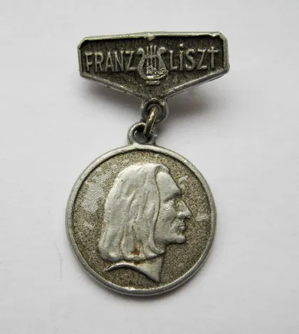 фото, Ференц Ліст = Franz Liszt ==