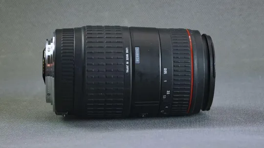 Об&#039;єктив Canon EF, EF-S телеобъектив Sigma 70-300mm 1:4-5.6 DL Macro Super MC Ф58mm Japan Вживане Недорого