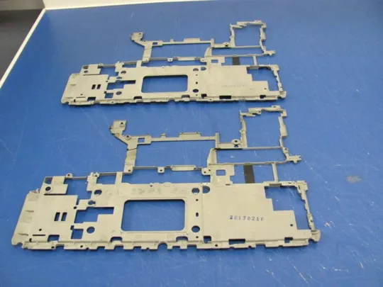 №174-9 кріплення 6070B0883401 для HP EliteBook 840 G3 оригінал в хорошому стані Де купити
