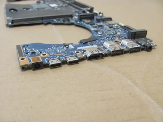 номер0965-2 материнська плата Mainboard Материнка Основна плата Системна плата Плата системи Laptop motherboard мамка  ноутбучна плата APW50 LA-C381P 848221-001 SR2FU i7-6820HQ для HP Zbook 15 G3 G4 оригінал Де купити