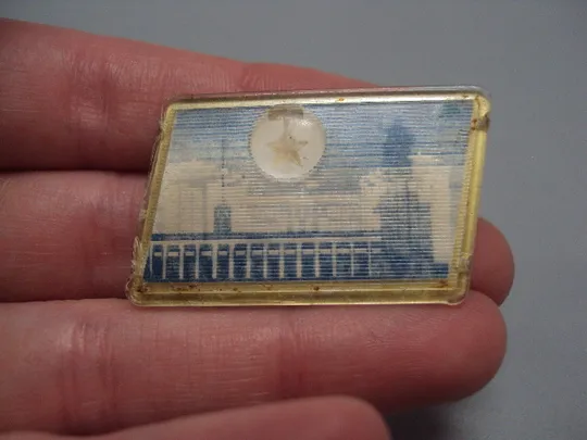 Купити Знак Ленинград архитектура памятник Ленину орден переливной стерео №16897
