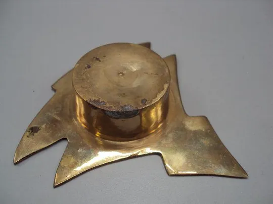 Подсвечник елка латунь елочка высота 2,1 см, длина 10,4 см, ширина 10,2 см вес 90,84 г №14569 Характеристики