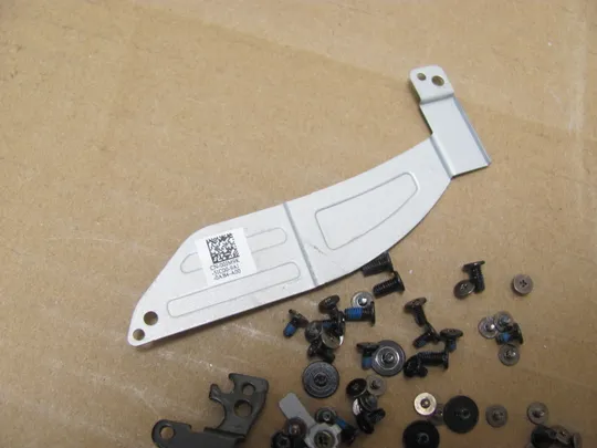 номер0970-12 комплектуюче кріплення гвинти для DELL XPS 15 7590 Precision 5540 Inspiron G16 7630 7631 7635 оригінал З аукціону