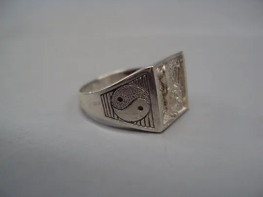 Мужской перстень кольцо печатка тигр Инь Янь гороскоп серебро Украина вес 5,48 г размер 20 №15135 Характеристики