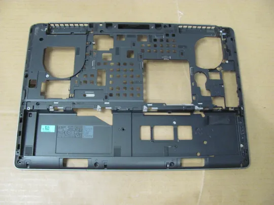 номер0982-1 Кришка дно піддон корпуса type-C AM1DI000601 0HDW1J для Dell Precision 7510 7520 оригінал Ціна