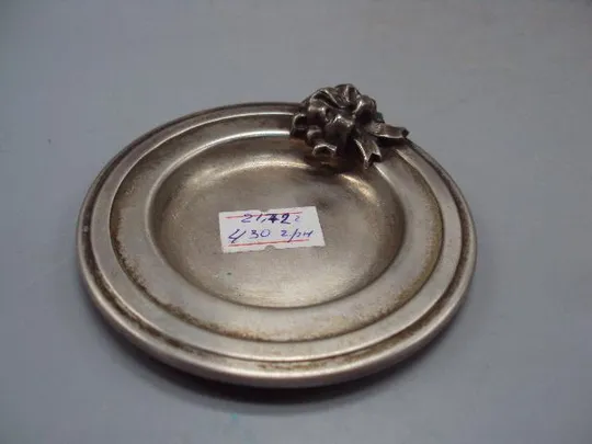 Пепельница блюдце тарелочка с бантиком серебро 800 проба вес 21,71 г диаметр 7,9 см №14308 Ціна