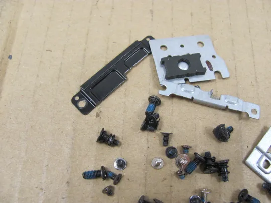 699-24 комплектуюче гвинти для Dell  XPS 17 XPS17  9700 Precision 5750 9700 оригінал З аукціону