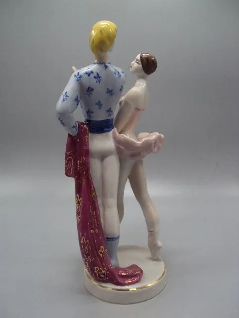 Фигура фарфор статуэтка Киев балет дуэт Ромео и Джульетта балетная пара высота 29,8 см №221 Де купити