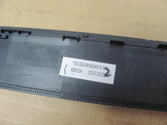 878-9 рамка матриці EAXW3004010   для HP EliteBook ZBOOK 17 G6  оригінал Інтернет-аукціон