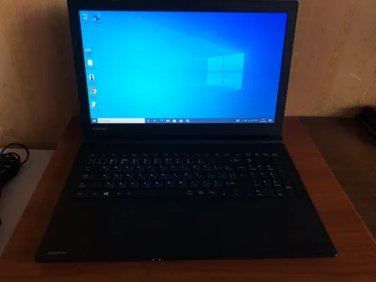 Ноутбук Toshiba Satellite Pro R50-B i3-4005U/8GB/SSD 240GB/InteHD Інтернет-аукціон