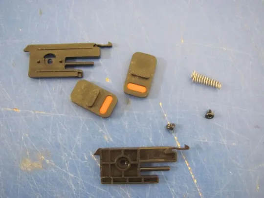 Купити №199-12 комплектуюче защолки на дно для LATITUDE E5440 оригінал