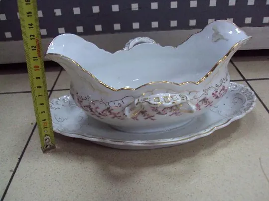 Купити Соусник ажурный узор цветочки фарфор высота 11,5 см размер 10 х 21,5 см №10760