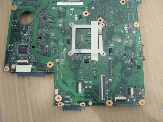 489-5 материнська плата 69N0YVM30B01 для MEDION P7818 E7221 E7222 оригінал На торгах