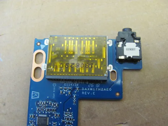 номер1024-12 плата CARDREADER SD AUDIO DAXW1TH2AE0  для  HP ZBook 15 G5 ZBook X360 Studio G5 EliteBook 1050 G1 оригінал З аукціону