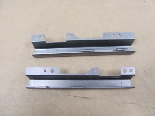 Купити номер0980-6  комплектуюче заглушки петель AAPA0 для Dell Precision 7510 7520 P53F оригінал