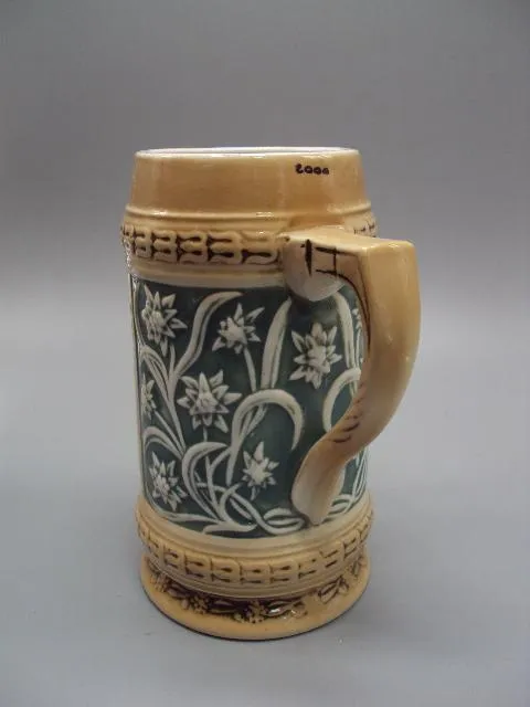 Пивной бокал фарфор Германия Зитцендорф Sitzendorf кружка пивная узор люди пьют пиво 16,9 см (№840) Інтернет-аукціон