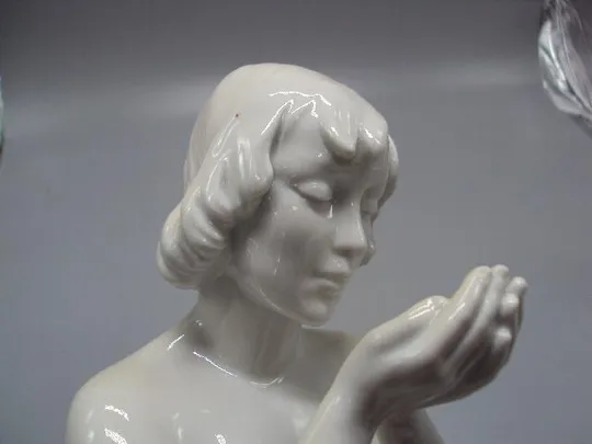 Фигура фарфор статуэтка Валлендорф Германия Wallendorf обнаженная девушка умывается ню 27,2см №14443 Недорого