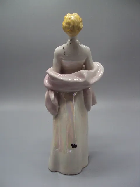 Фигура фарфор статуэтка Старый Киев певица девушка клеймо глобус высота 27 см №15512 Де купити