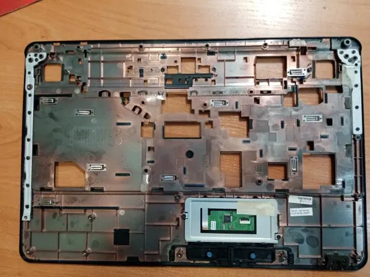 Купити Acer emachines e627-202g16mi топкейс часть корпуса под клавиатурой ap06r000500