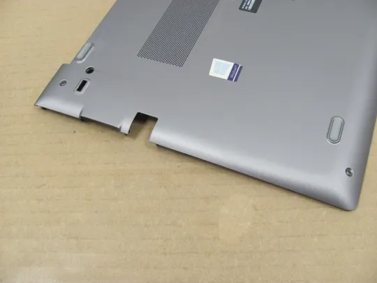 номер0884-7  Кришка дно піддон корпуса L15536-001 6070B1210002 для  HP ZBook 14u G5  оригінал З аукціону
