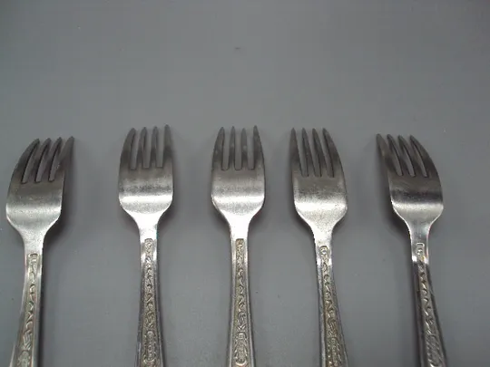 Столовые приборы вилки нерж узор цветы листья листочки нержавейка вилка 19,9 см лот 5 шт №18638в Торговий майданчик