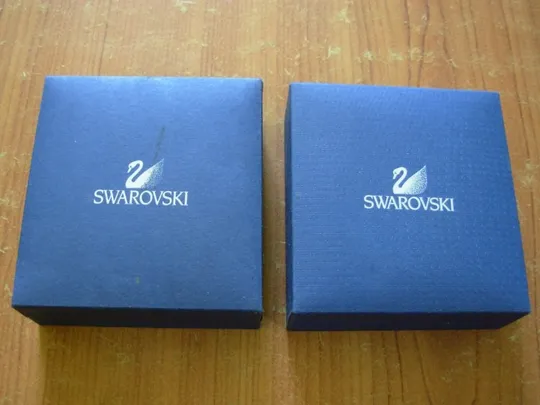 Купити Коробочки Swarovski