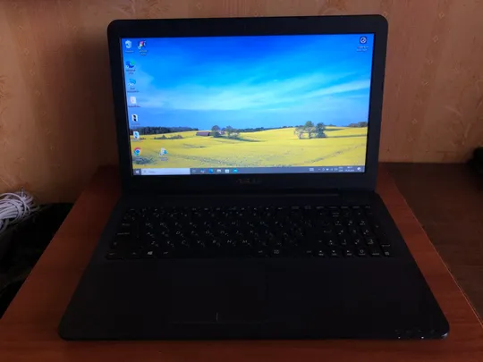 Ноутбук Asus R556SJ N3050/8gb/HDD 500GB/Intel HD+GF920M/4,5 години Недорого