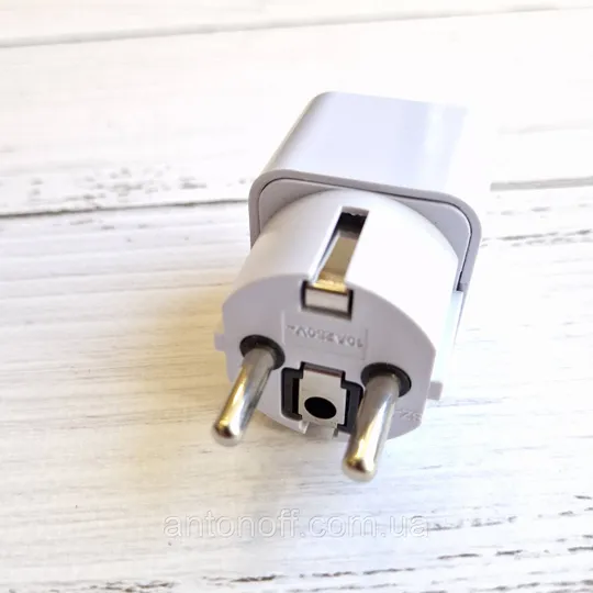 Універсальний мережевий перехідник адаптер на євро розетку EU вилка 10A250V Білий З аукціону