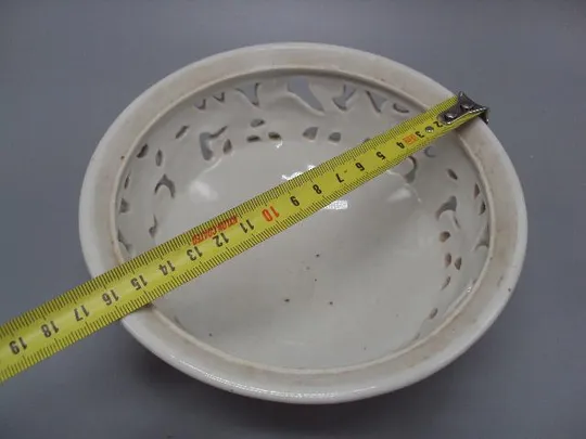 Шкатулка фарфор узор листья ссср высота 7,7 см, с крышкой 12 см, диаметр 16,2 см №13400 Де купити