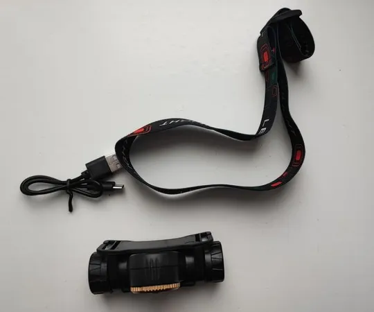 Купити Ліхтар налобний акумуляторний bailong bl-101a