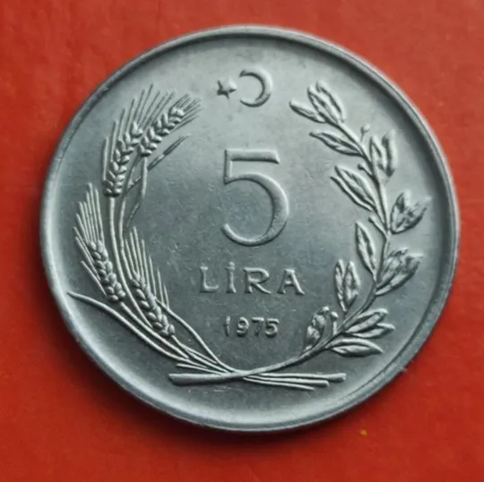 5 лир 1975 год оригинальная монета Турции Кемаль Ататюрк на коне  tm385. 70грн Ціна
