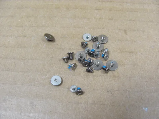 831-6 комплектуюче гвинти  для  MEDION AKOYA E17201 S17402 P17603  оригінал Ціна