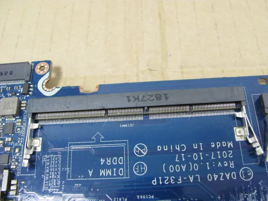 697-11 материнська плата SR3L8   i7-8650U DAZ40 LA-F321P  для Dell Latitude 7490 E7490  оригінал Де купити