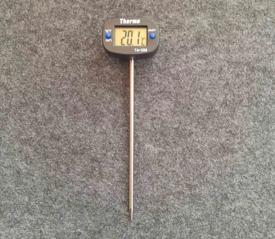 Термометр кухонний -50 +300 градусів харчовий занурювальний зонд з батарейкою Ціна