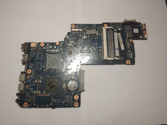Материнська плата TOSHIBA Satellite C870 (PLABX/CSABX UMA &amp; DSC REV:2.1) Ціна