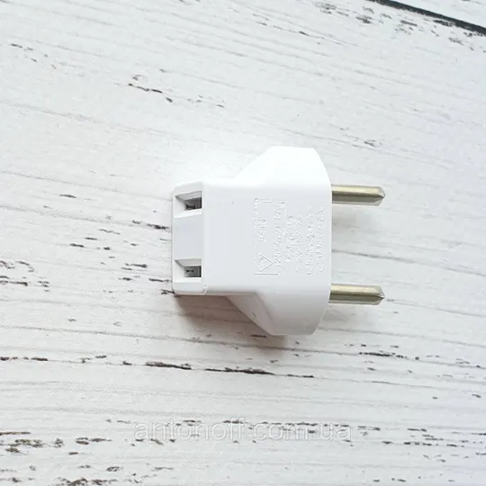 Мережевий перехідник адаптер з американської на євро вилку EU розетка 6A 125V-250V Білий Продаж