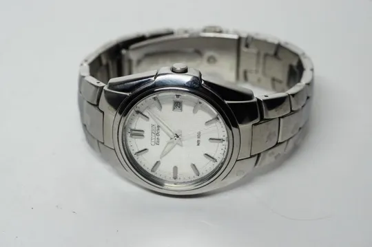 Купити CITIZEN оригинал 100м. дата нержавейка белый циферблат механизм Citizen Eco-Drive