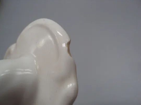 Фигура фарфор Wallendorf Германия Валлендорф ребенок мальчик играет с собакой собачкой 16 см №15464 Інтернет-аукціон