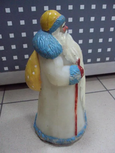 Дед Мороз под елку пластик ссср высота 23,5 см №10302 З аукціону