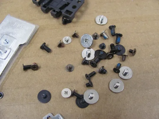 820-10 комплектуюче кріплення гвинти  для DELL Latitude 3520 оригінал Де купити