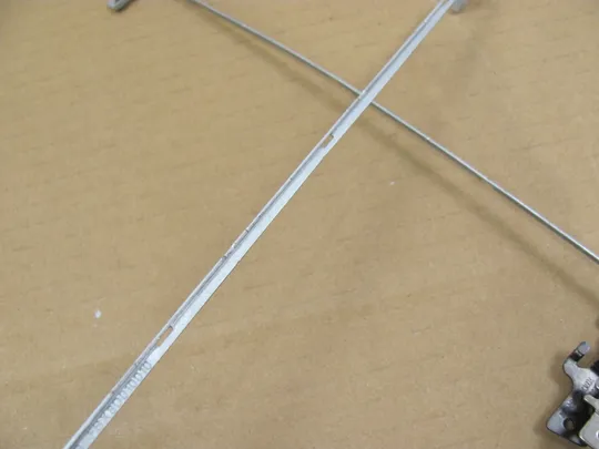 номер0136-4 кріплення з петлями FBX8D010010  для HP ProBook 470 G5 оригінал Інтернет-аукціон