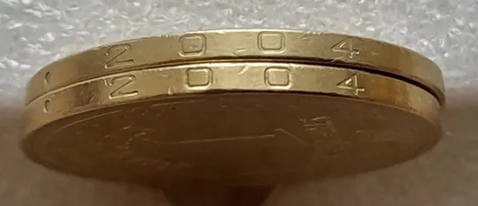 (8162) 1 гривня 2004 1БА1, 1БА2 - 2 монети одним лотом (1 гривна 2004) З аукціону